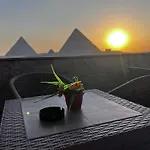 Aton Pyramids Inn